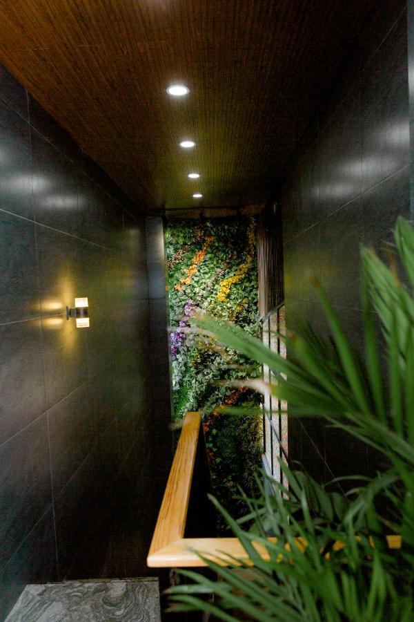 Steed Hotel Da Lat Exterior photo